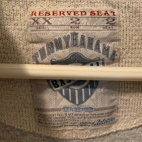 Tommy Bahama Limited Edition Dodger Pullover. - Picture 4 of 5